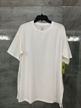 NEW Performance Crew Neck T-Shirt - White
